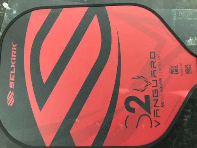 Selkirk Vanguard Hybrid - Overall Best Carbon Fiber Pickleball Paddle